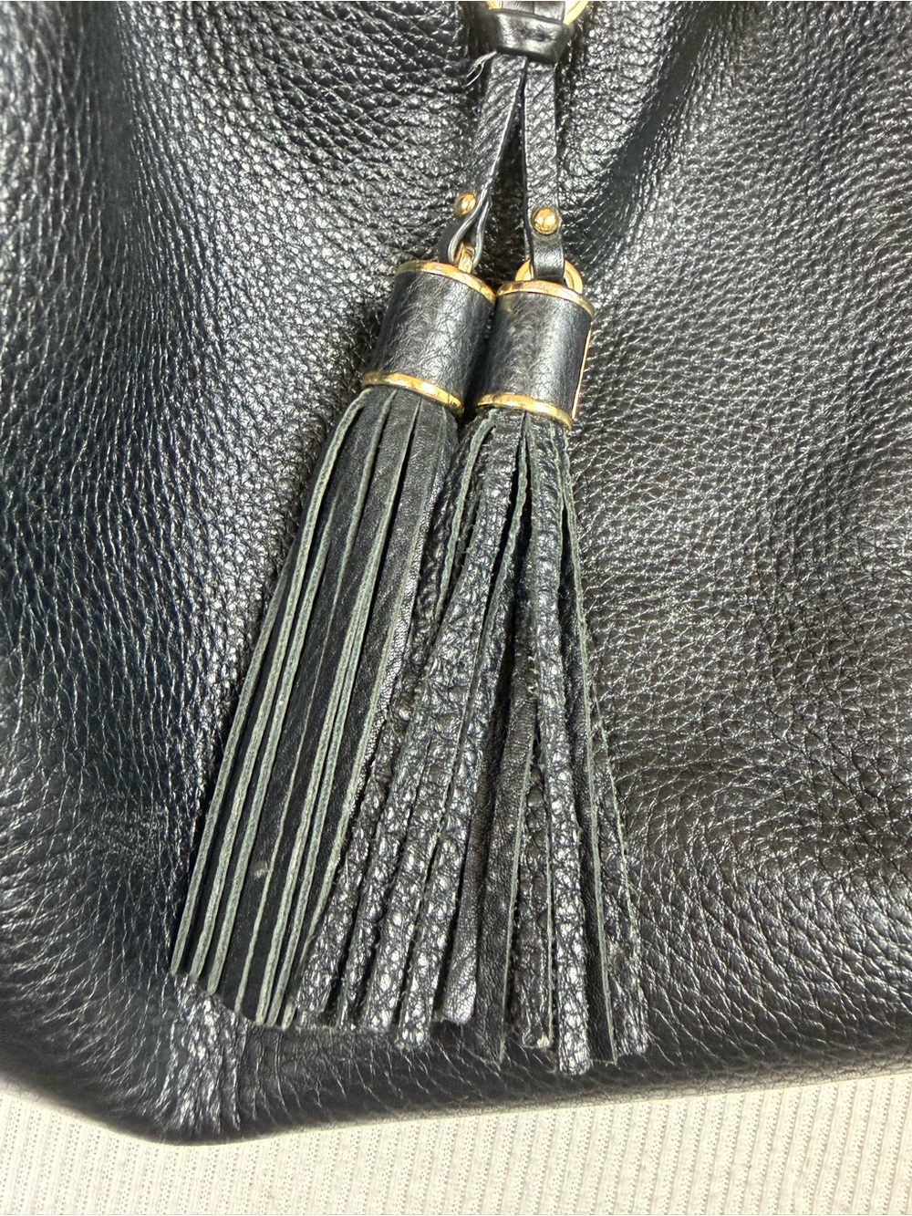 Michael Kors Camden Drawstring Hobo Bag Purse Black Gold Leather - Picture 5 of 11
